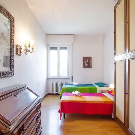 Monginevra Old Fashioned House Apartment